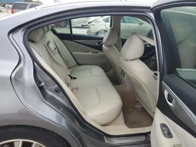 2015 INFINITI Q50 BASE  