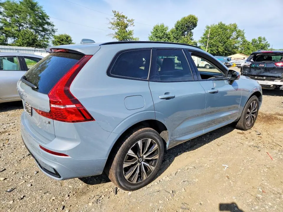 2024 VOLVO XC60 CORE  