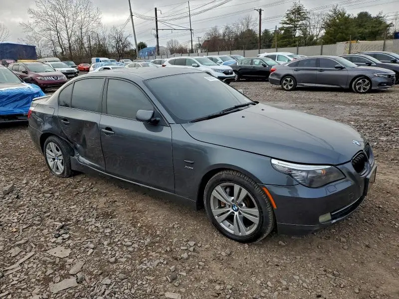 2010 BMW 528 XI  