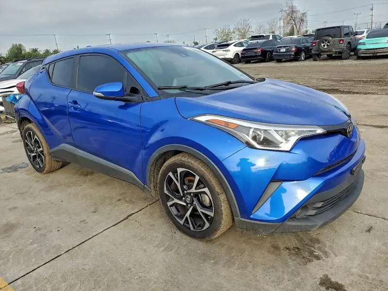 2019 TOYOTA C-HR XLE  