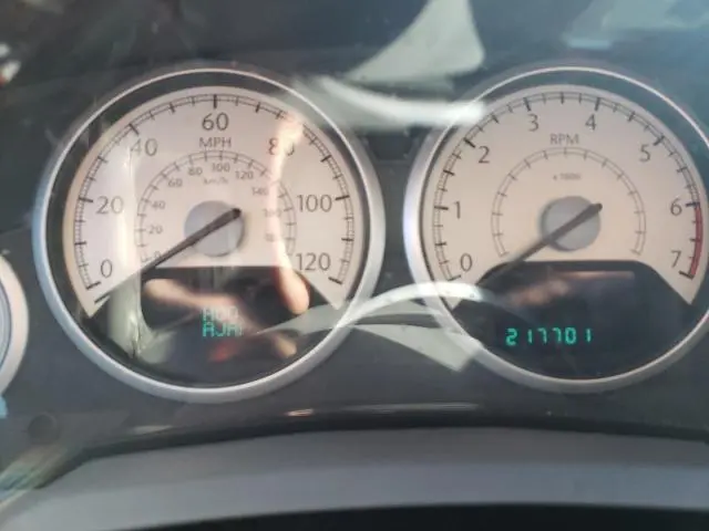 2010 CHRYSLER TOWN & COUNTRY TOURING  