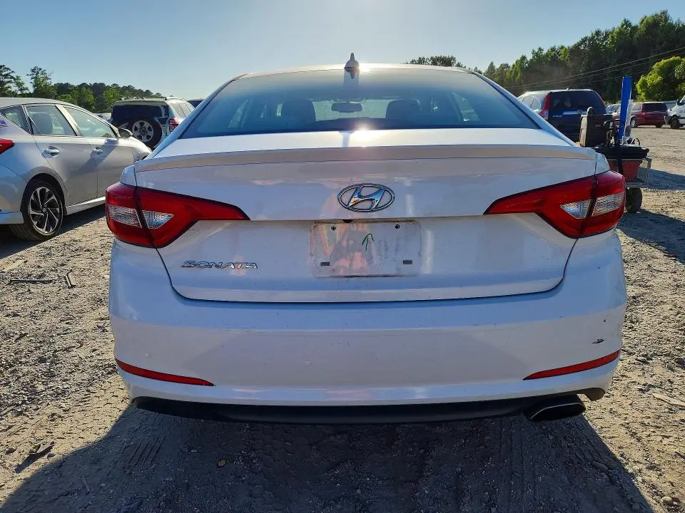 2017 HYUNDAI SONATA SE  