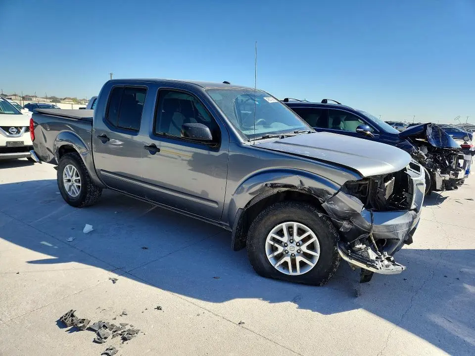 2018 NISSAN FRONTIER SV  