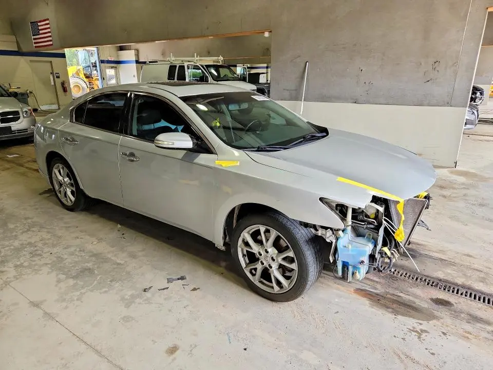 2014 NISSAN MAXIMA 3.5 SV  