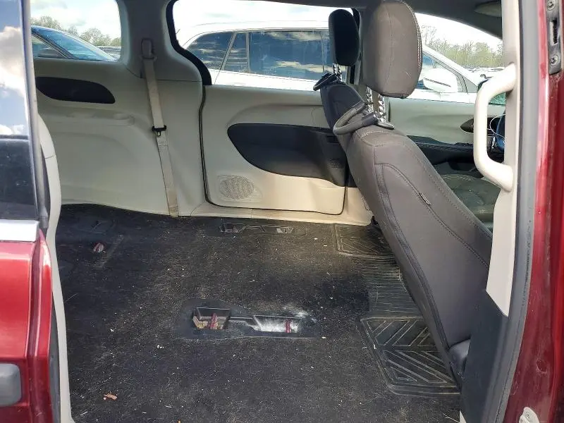 2020 CHRYSLER VOYAGER L  