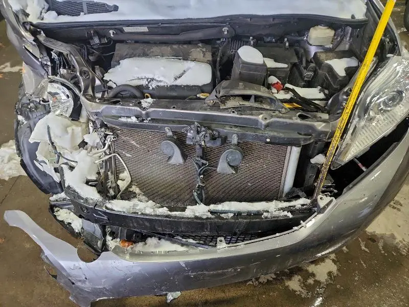 2016 TOYOTA SIENNA LE  