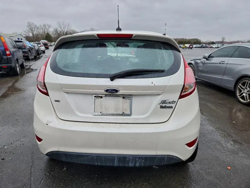 2016 FORD FIESTA SE  