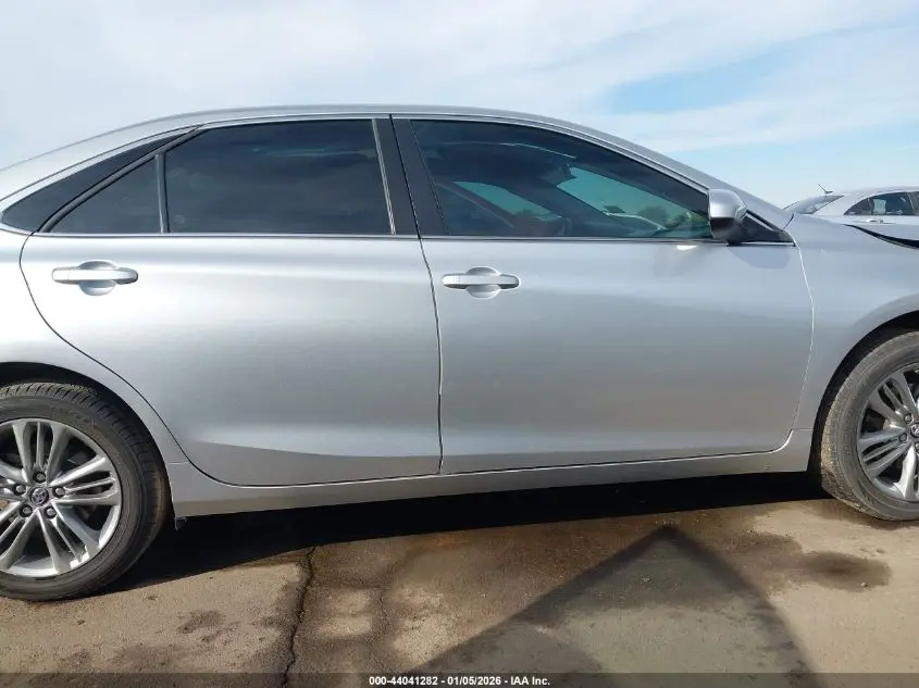 2016 TOYOTA CAMRY SE