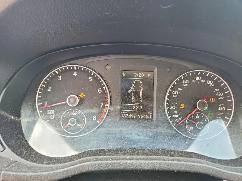 2012 VOLKSWAGEN PASSAT SE  