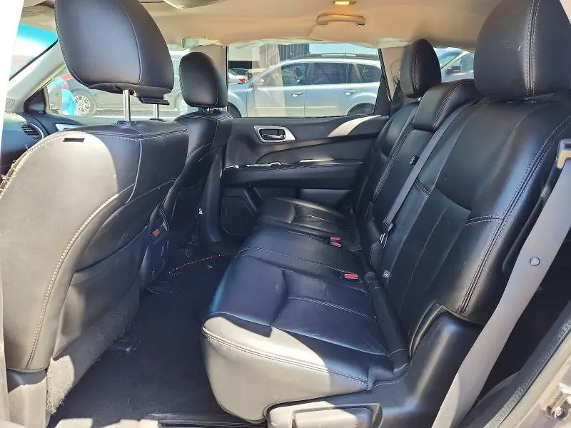2015 NISSAN PATHFINDER SL  