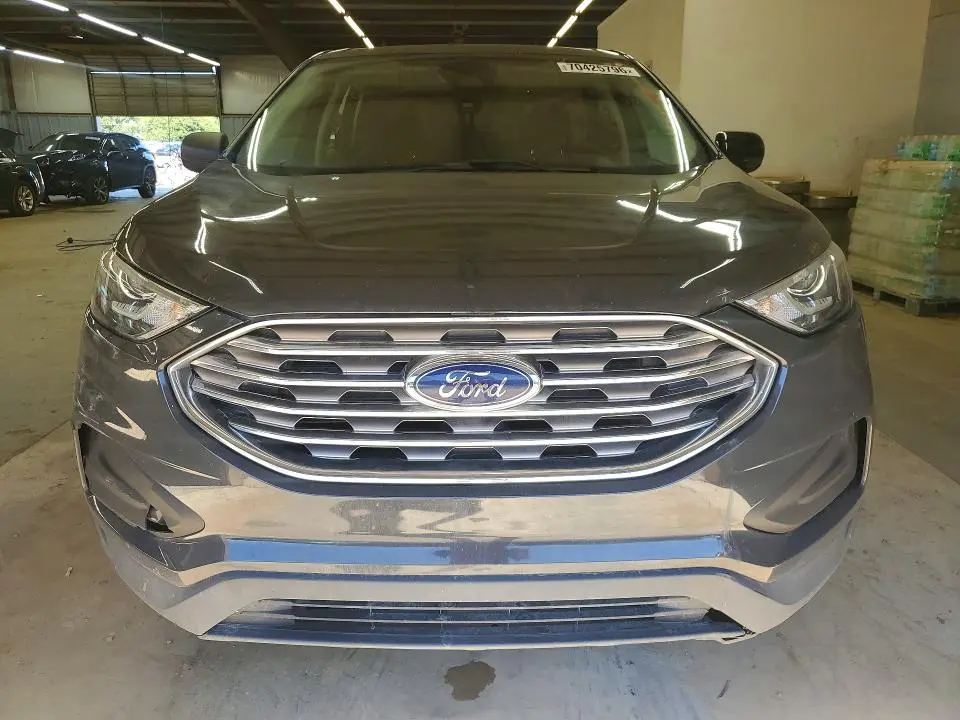 2021 FORD EDGE SE  