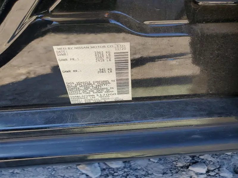 2021 NISSAN ALTIMA SR  