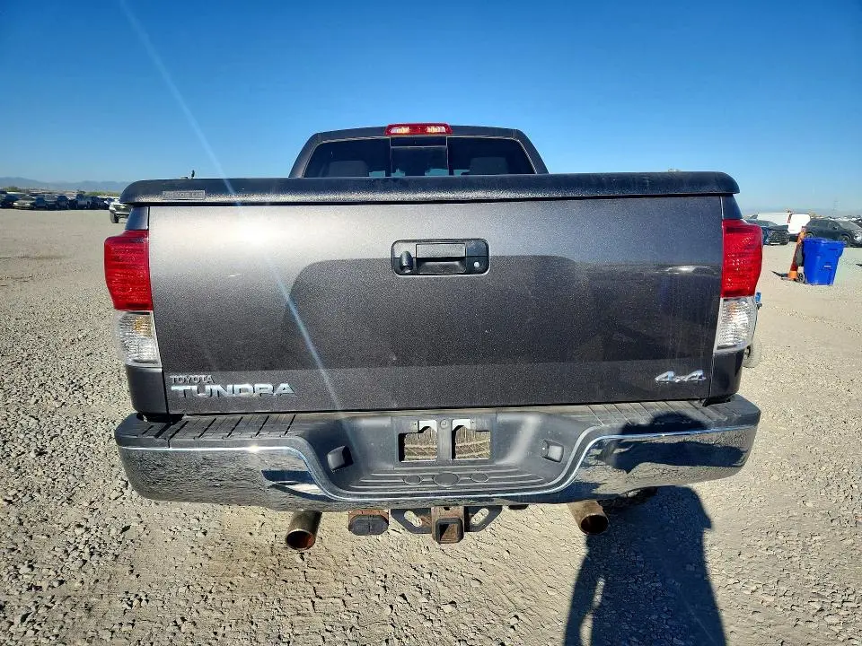 2011 TOYOTA TUNDRA DOUBLE CAB SR5  