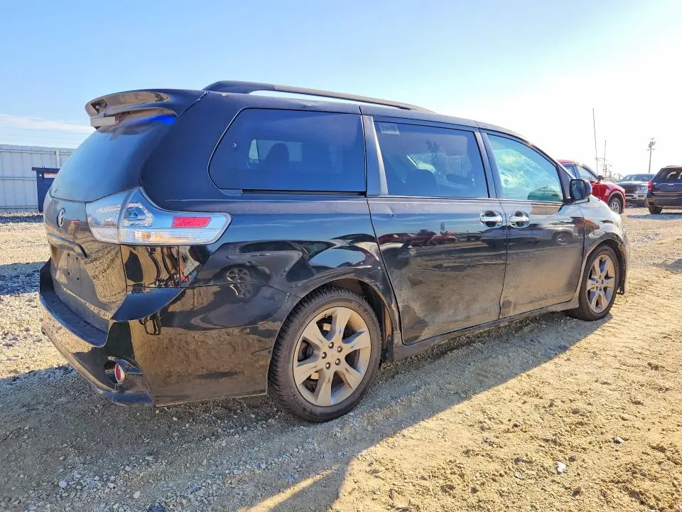 2013 TOYOTA SIENNA SPORT  