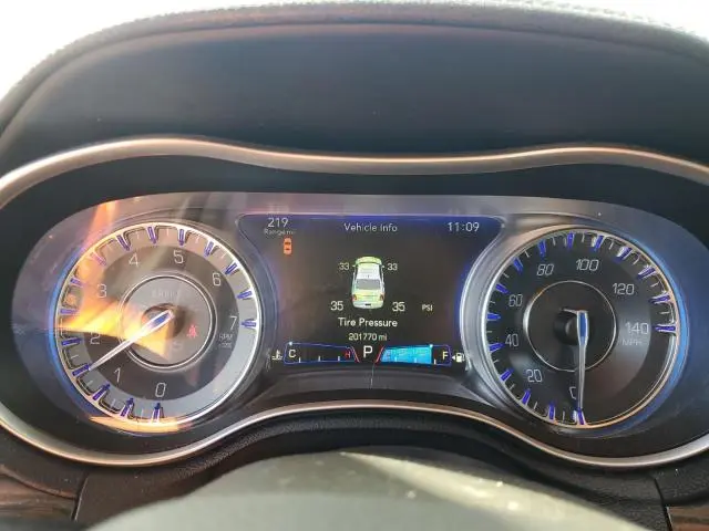 2017 CHRYSLER 300 LIMITED  