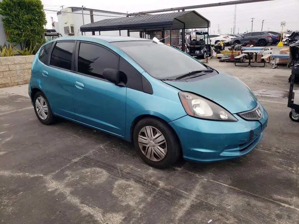 2012 HONDA FIT   