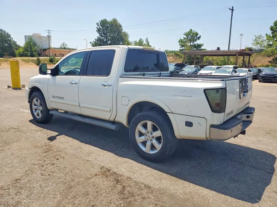2012 NISSAN TITAN SV  