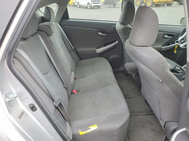 2010 TOYOTA PRIUS III  