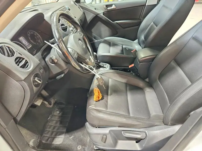2014 VOLKSWAGEN TIGUAN S  
