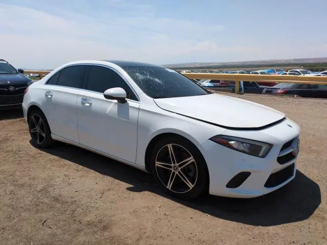 2020 MERCEDES-BENZ A 220  