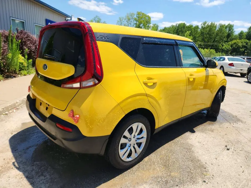 2020 KIA SOUL LX  