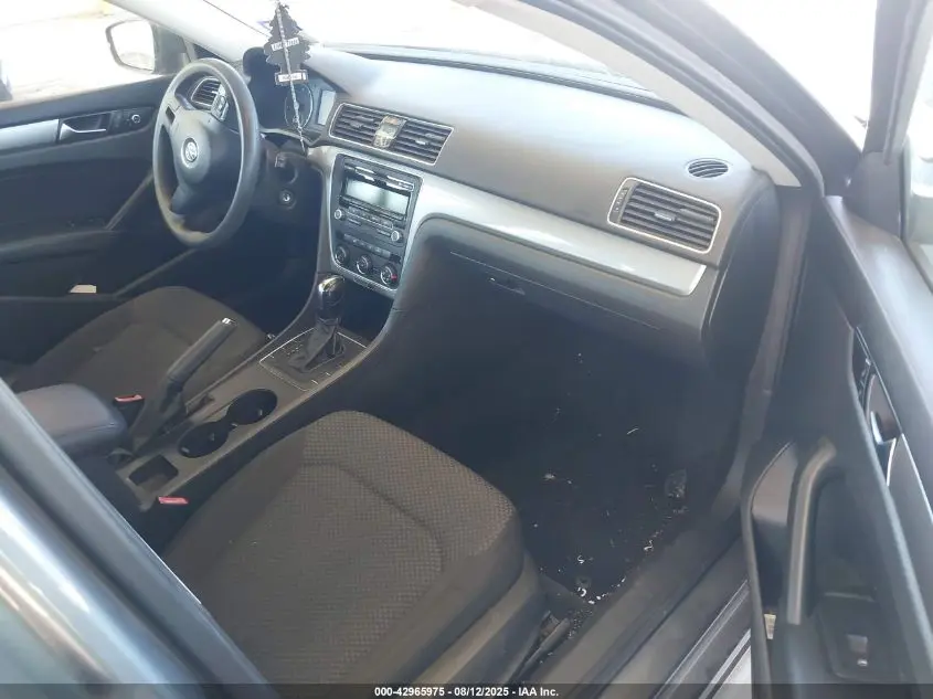 2014 VOLKSWAGEN PASSAT 2.5L S
