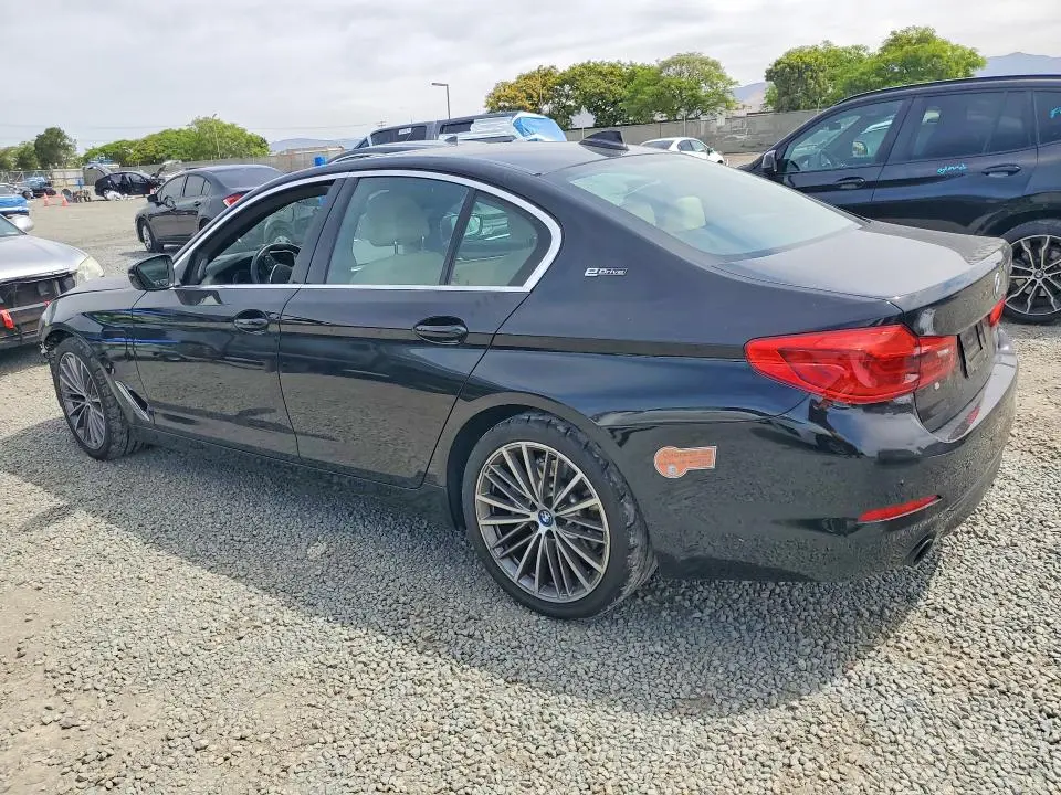 2019 BMW 530E   