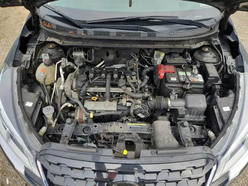 2021 NISSAN KICKS SV  