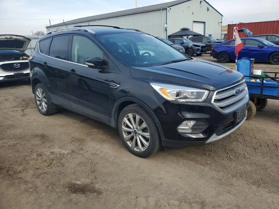 2017 FORD ESCAPE TITANIUM  