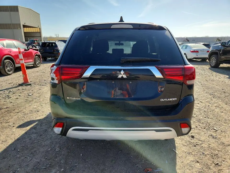 2019 MITSUBISHI OUTLANDER ES  