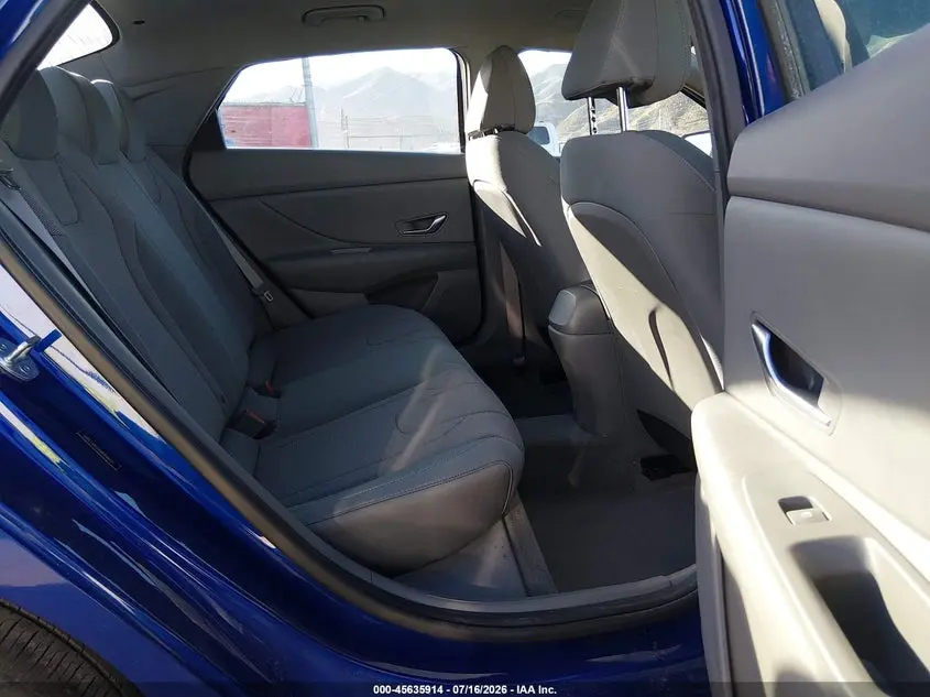 2021 HYUNDAI ELANTRA SE