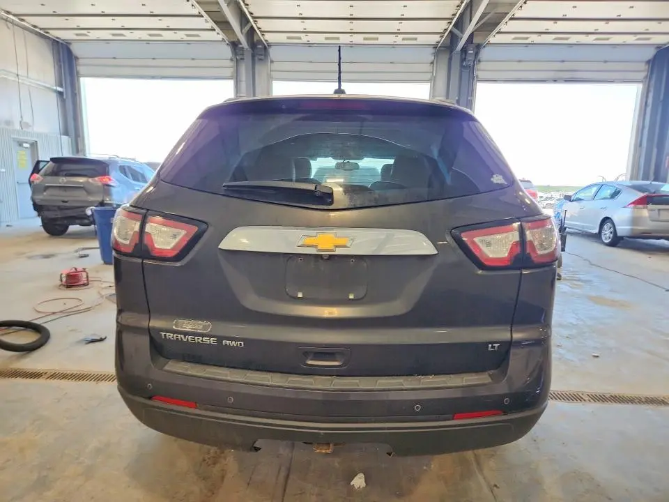 2017 CHEVROLET TRAVERSE LT  