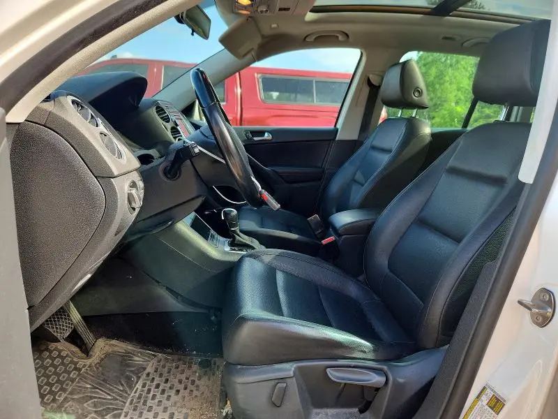 2012 VOLKSWAGEN TIGUAN S  