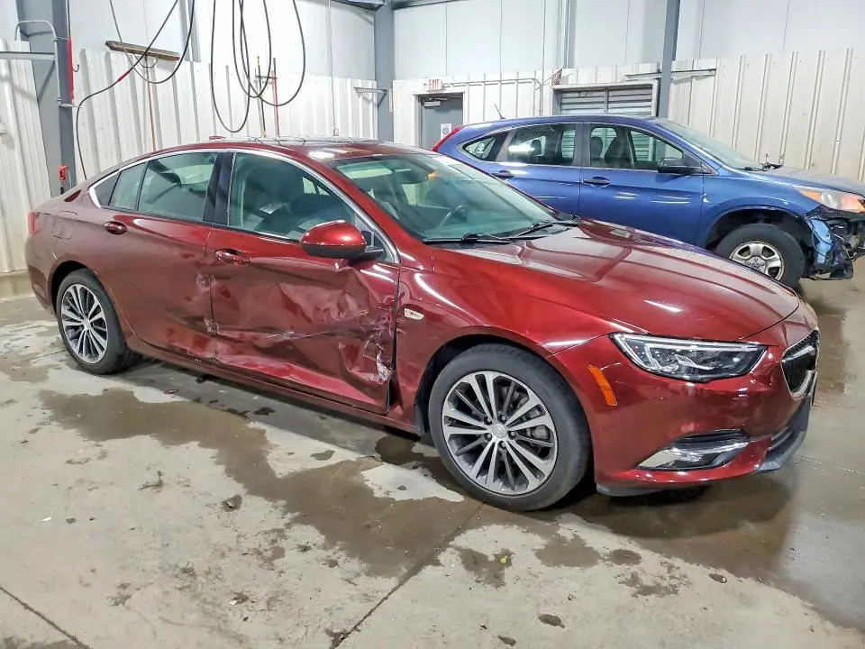 2018 BUICK REGAL ESSENCE  