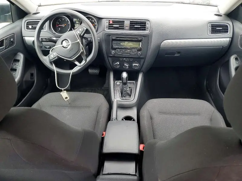 2015 VOLKSWAGEN JETTA SE  