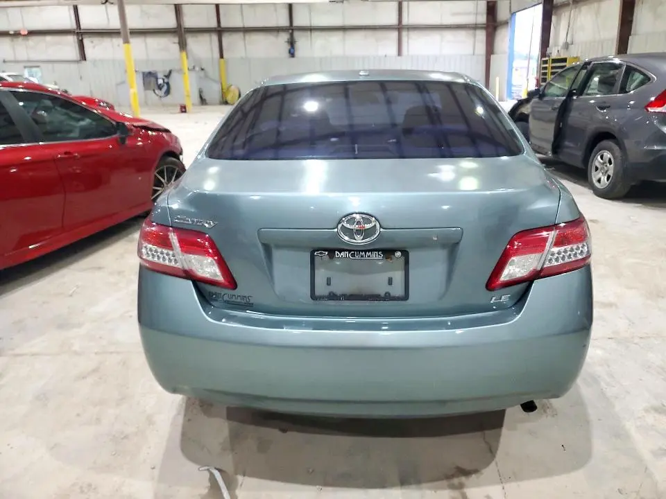 2010 TOYOTA CAMRY LE  