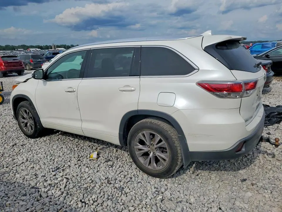 2015 TOYOTA HIGHLANDER XLE  