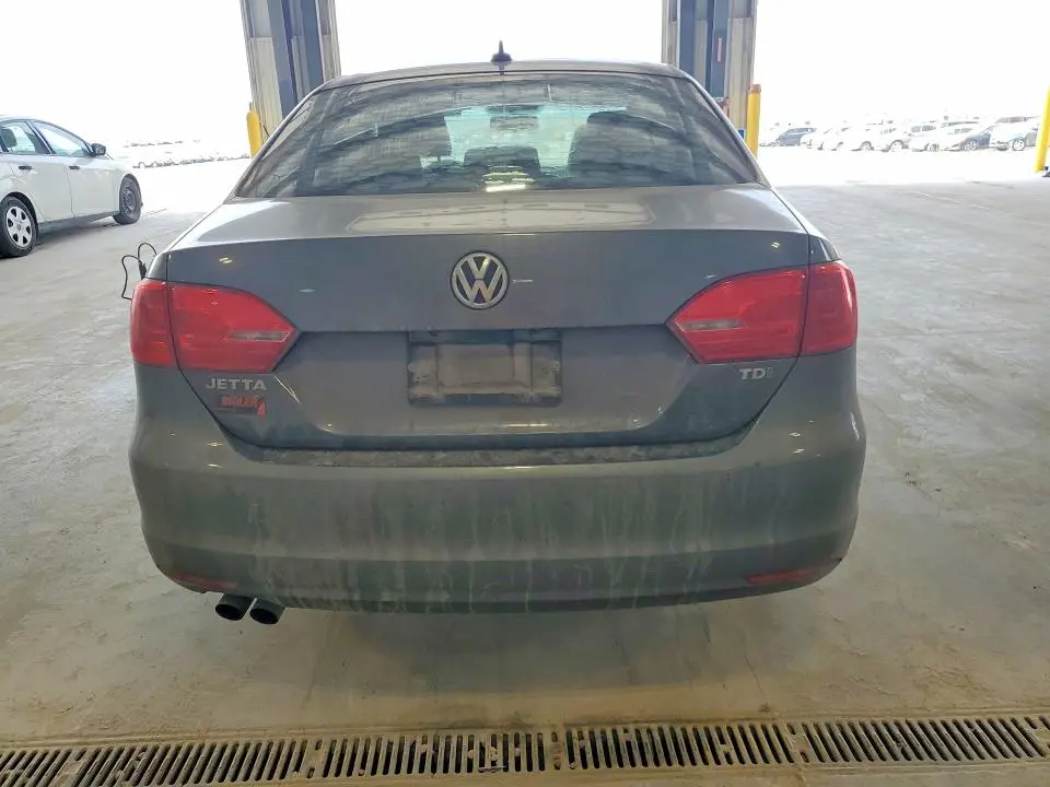 2013 VOLKSWAGEN JETTA TDI  