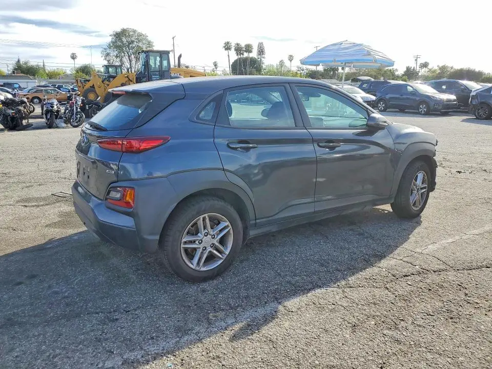 2021 HYUNDAI KONA SE  