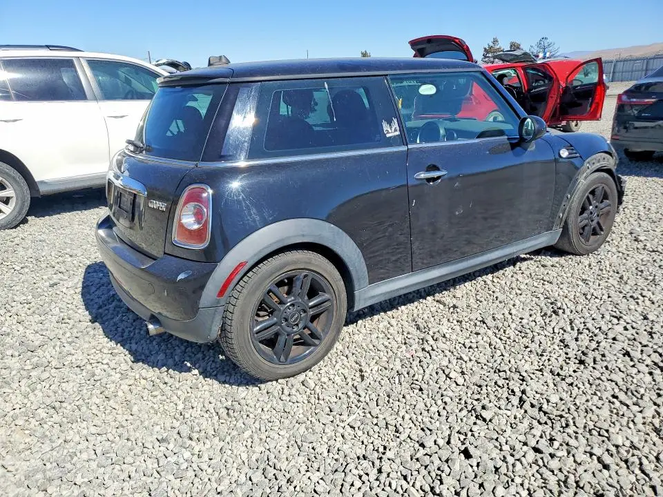 2012 MINI COOPER   