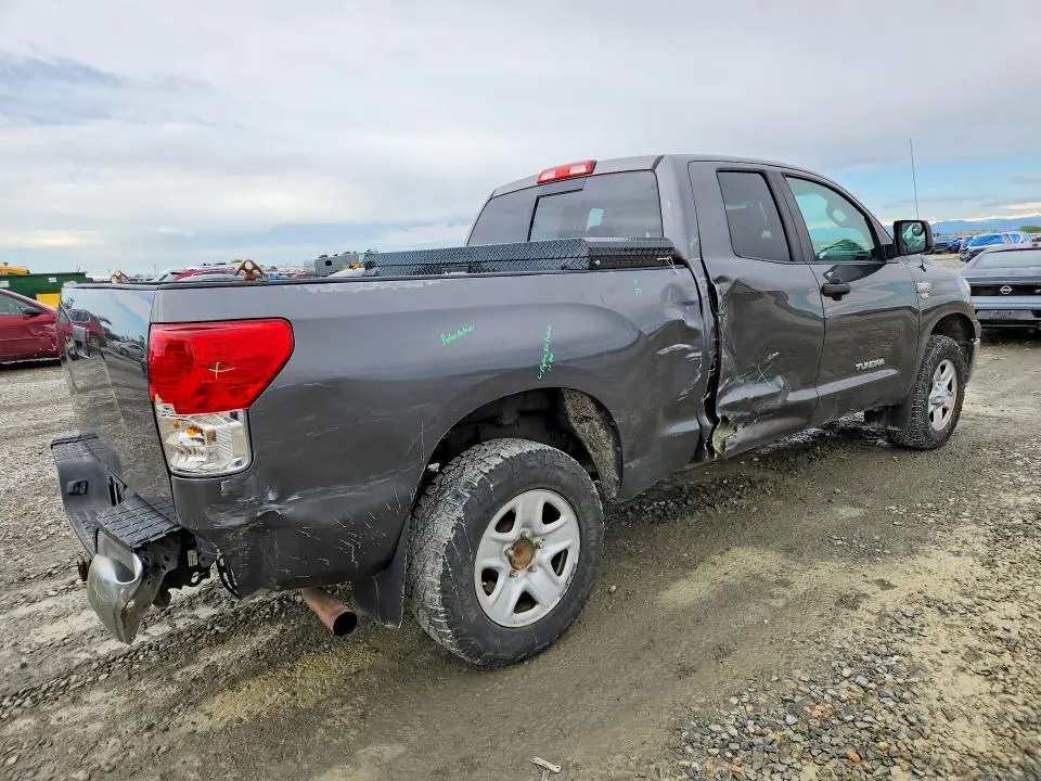2013 TOYOTA TUNDRA DOUBLE CAB SR5  
