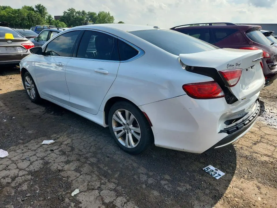 2015 CHRYSLER 200 LIMITED  