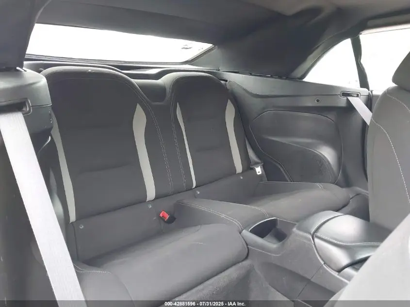 2019 CHEVROLET CAMARO 1LT