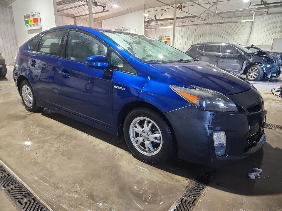 2011 TOYOTA PRIUS THREE  