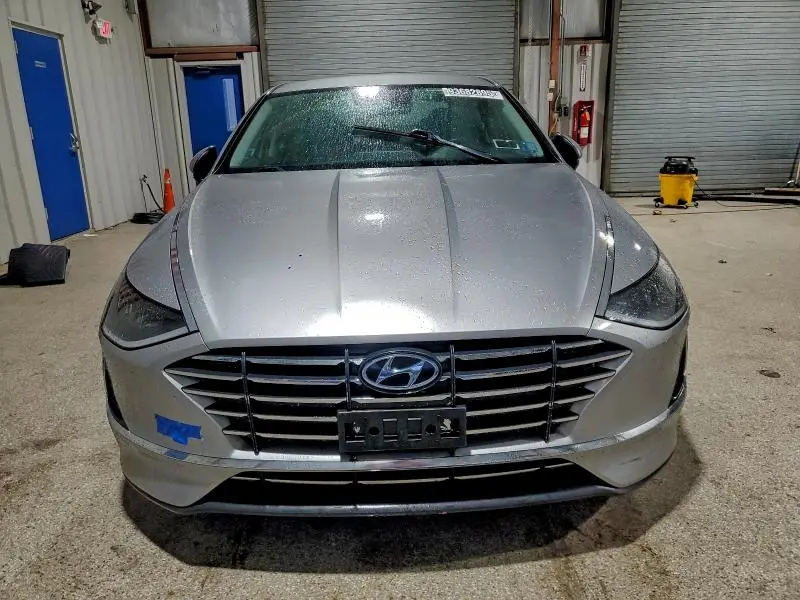 2020 HYUNDAI SONATA SE  