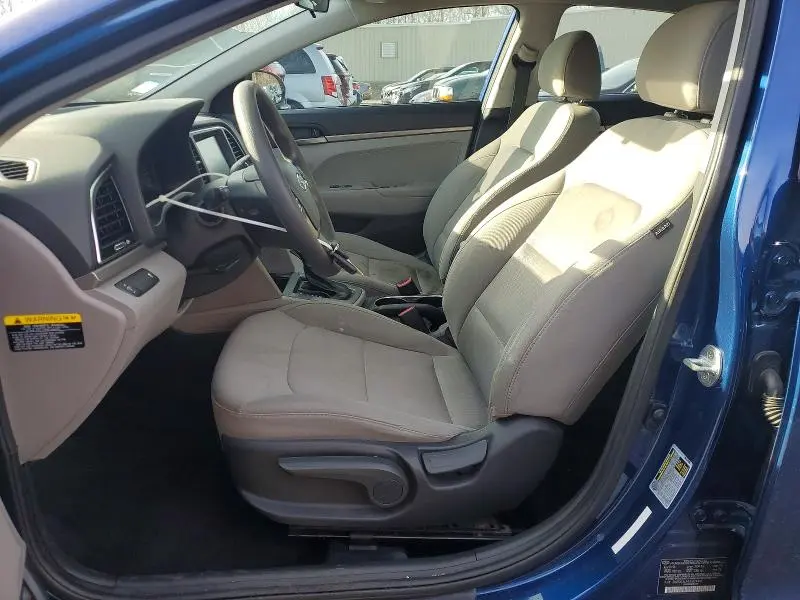 2018 HYUNDAI ELANTRA SE  
