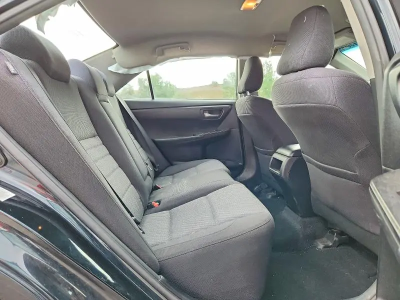 2016 TOYOTA CAMRY LE  