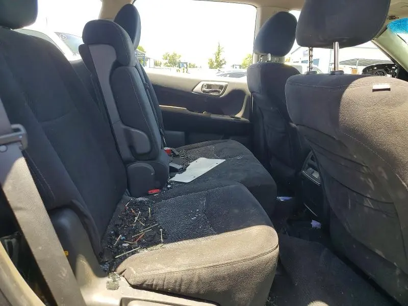 2013 NISSAN PATHFINDER S  
