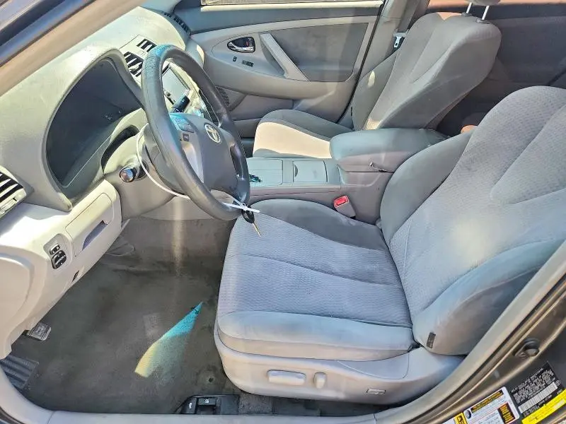 2011 TOYOTA CAMRY LE  