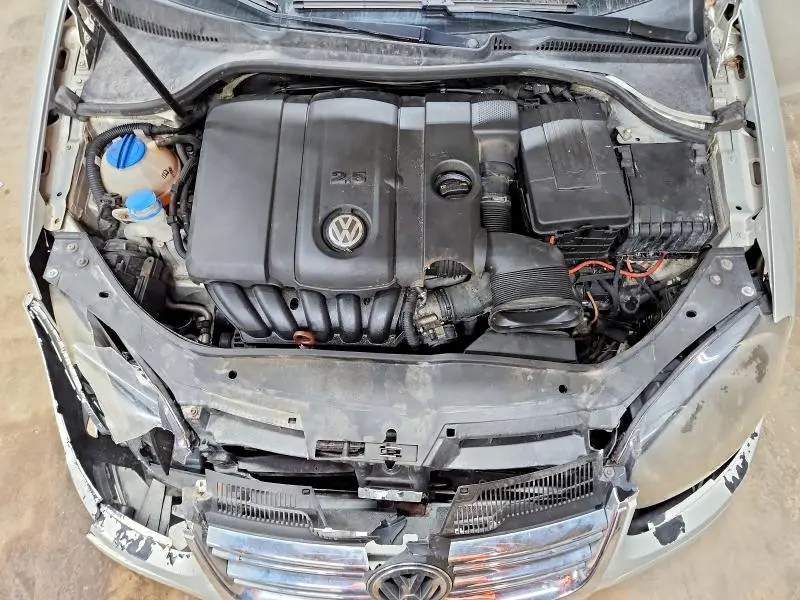 2010 VOLKSWAGEN JETTA S  